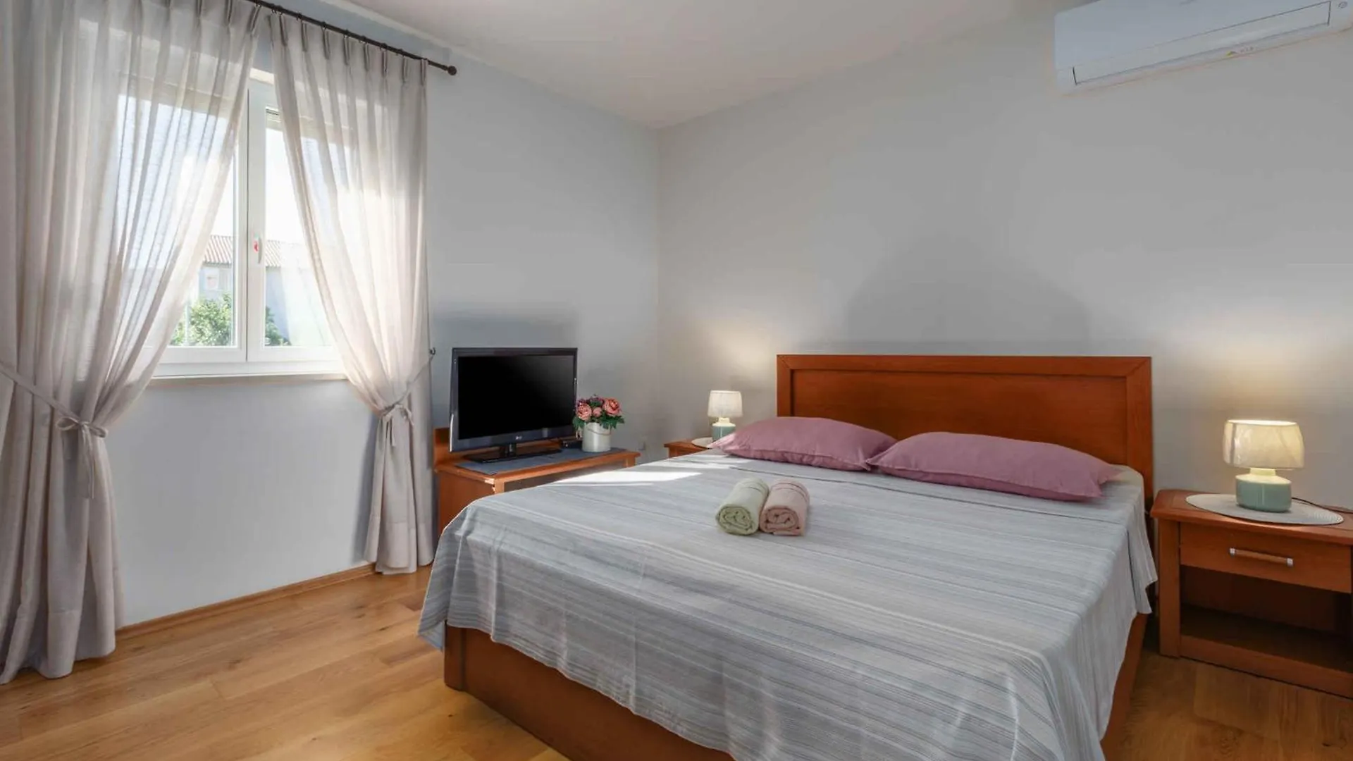 Apartment In Porec/Istrien 10034 Πόρετς